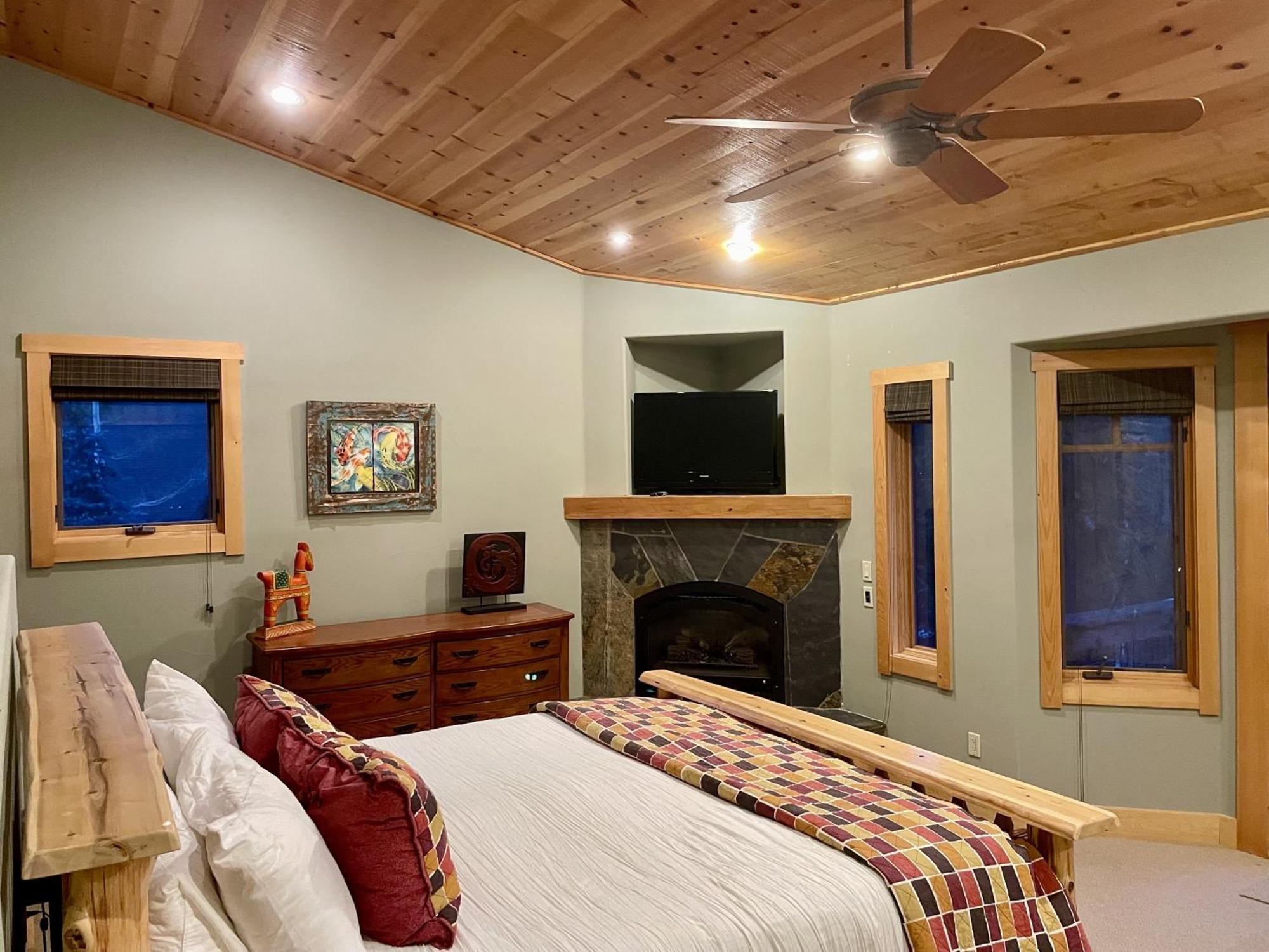 Bear Meadows Lodge - Hot Tub - Tahoe Donner Home تروكي المظهر الخارجي الصورة